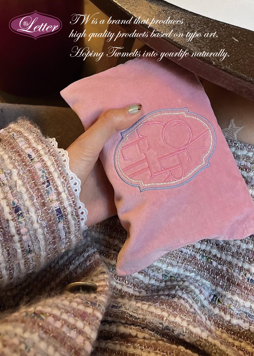 TW Letter Pouch (Sherbet Pink)